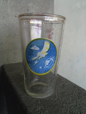 66空軍通信電子學校贈玻璃杯