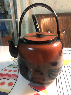 日本帶回經典黑腰老銅壺，銅水注，老物件壺身有部分輕微劃痕，底