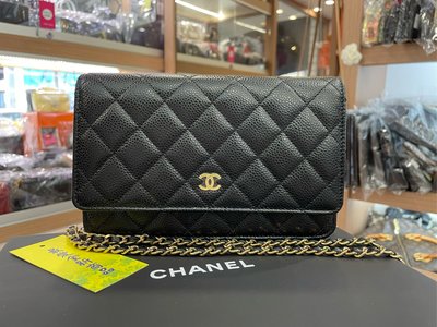 ☆最愛二手精品☆ CHANEL WOC 全新黑色荔枝紋牛皮金釦 LOGO 金鍊磁釦肩背包皮夾式斜背包手拿包發財包 AP0250