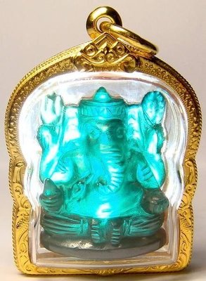 菩多佛教文物N5-綠色千年4臂象神寶石佛(鍍金銀殼)
