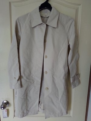 [99go] Uniqlo 米白色 中長版風衣外套 附可拆式 鋪棉內裡 S號
