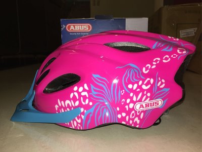 【桃喜—代購】德國知名品牌：Abus Arica Women Cycling Helmet 女性自行車安全帽(M、L)