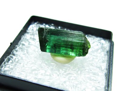 綠碧璽晶柱 寶石級 晶體完整 顏色鮮艷 電氣石 【Texture & Nobleness 低調與奢華】08