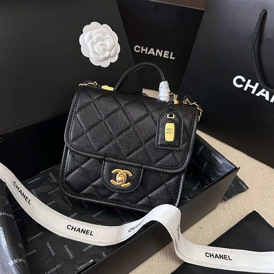 【二手】折疊禮盒 跟著買就對了| Chanel 22k銘牌豆腐包  Chanel 22