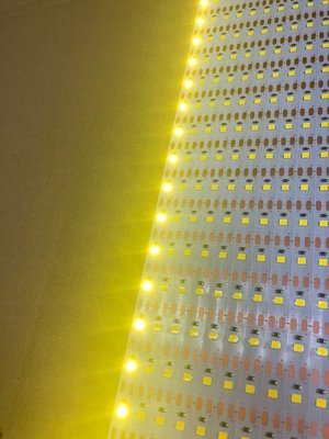 現貨熱銷-led燈帶 櫥櫃燈帶LED 5V燈帶 3.7V 2835 60燈8MM寬 檸檬黃高亮軟燈條 源頭廠家批發爆款
