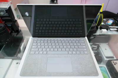 微軟 Surface laptop 第一代 i5-7200U 8G SSD256G HD Graphics 620