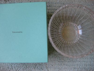 Tiffany&amp;Co 蒂芬妮 提芬尼 花雕水晶風水玻璃碗 結婚禮物 新居新房禮 含盒子(直徑18cm  深15cm)