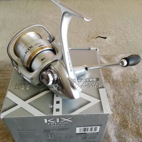 全新DAIWA FREAMS KIX 2506 強力手柄捲線器另有3500型| Yahoo奇摩拍賣