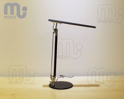 【福利品出清】mobo LED 工業風 桌面檯燈 書桌燈
