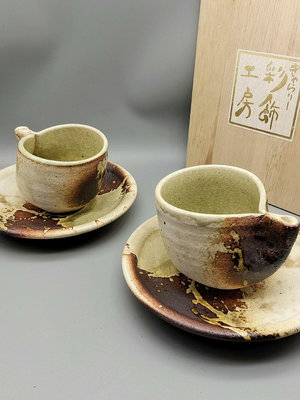 【二手】日本信樂燒石鳳窯手作咖啡杯原木盒裝 瓷器 回流 擺件【伊人閣】-2673