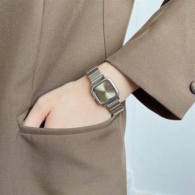 ins小眾設計女士手錶女韓版簡約氣質學生時尚百搭竹節鋼帶石英錶