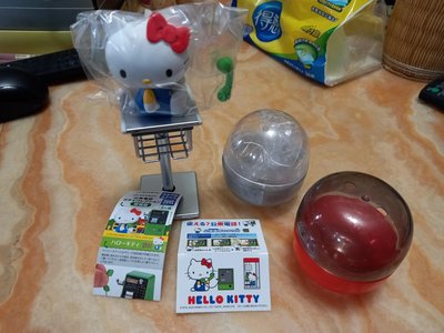 日本 公眾電話機 Kitty 含固定展示台 共二個扭蛋公仔 圖片6裡面商品不屬於拍賣商品內僅為展示 這個價格只會有二顆扭蛋