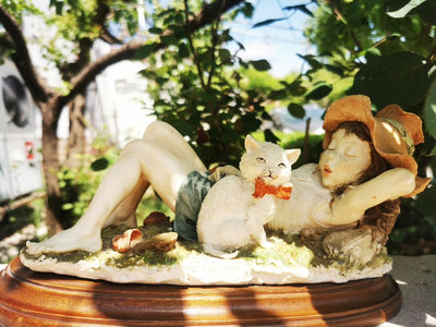 【二手】意大利那不勒斯古董瓷偶卡波迪蒙特 午睡女孩和她的貓 古董 老貨 收藏 【古物流香】-1968