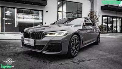 適用于20-23新款BMW5系碳纖維中網 改裝M5連體式干碳亮黑中網 Top.Car /請議價