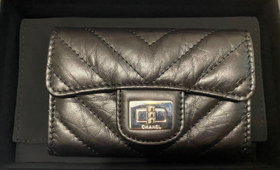 全新Chanel香奈兒黑色山形紋羊皮2.55銀釦雙層名片夾卡夾