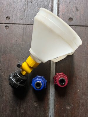 汽車 水箱水 加注 工具 換水 氣栓 自動 消除 排氣   二手 中古 出清