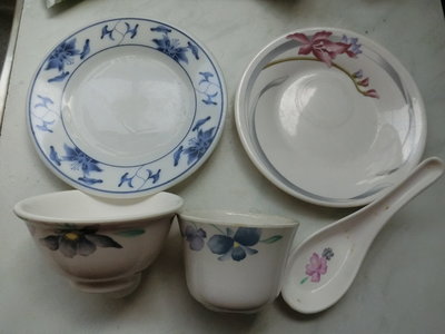 二手塑膠餐具湯匙味碟茶杯小碗日本料理青花廚房用品