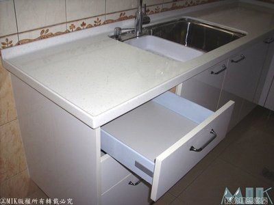 【MIK廚具 直營】就是要白白白㊣L型512cm廚具LG人造石檯面60cm電器櫃玻璃爐