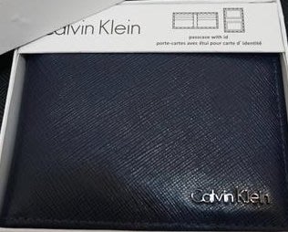 美國 正品 Calvin Klein 黑色/深藍亮面防刮真皮附活動卡夾雙摺短夾