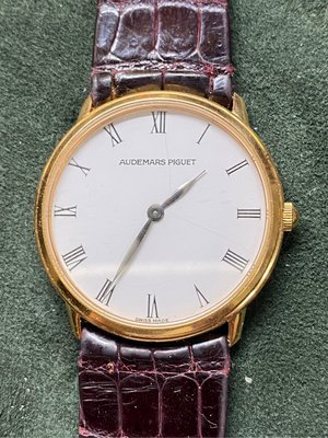 愛彼錶 Audemars Piguet K18YG黃金錶殼直徑31mm 原廠鱷魚皮帶 原廠18K黃金錶釦 QZ石英驅動 男女適用