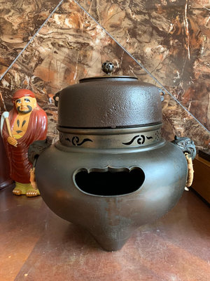 日本純銅鬼面風爐釜，老物件，厚壁純銅鑄造，品相完好，敦實厚重
