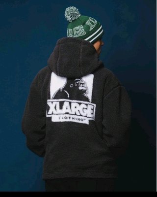 Xlarge 連帽絨毛布外套（黑L)