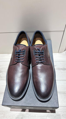 全新正品Hugo Boss 免綁鞋帶皮鞋 可正式可休閒，義大利製4.5折出售
