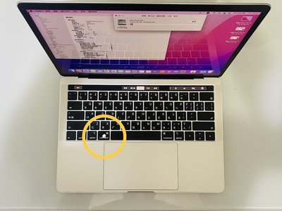 台中 全新電池 2018年 MacBook Pro 13吋 i5 (2.3) 16G 512G 銀色 蘋果電腦