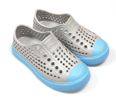 COQUI 透氣排水休閒鞋 洞洞鞋 小段 鉛白/淺藍