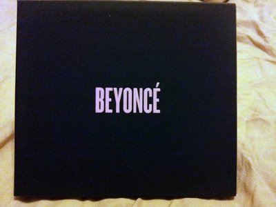 Beyonce CD+DVD 絕對碧昂絲 (影/音雙碟實體版)