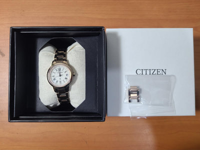 citizen xc 藍寶石玻璃，無刮痕，鈦合金 電波錶！含原廠盒裝，多餘錶節！