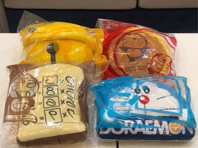 收藏一整套 限量麥當勞抱枕 哆啦A夢+記憶麵包+友誼鈴鐺+療癒銅鑼燒 抱枕組