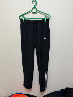 「 二手衣 」 Adidas 兒童防風長褲 XL號（黑）80