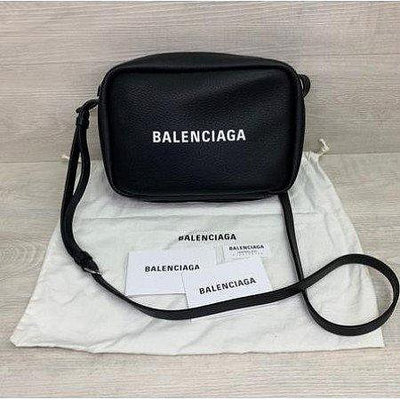 BALENCIAGA(巴黎世家) everyday系列 黑色斜背包 相機包