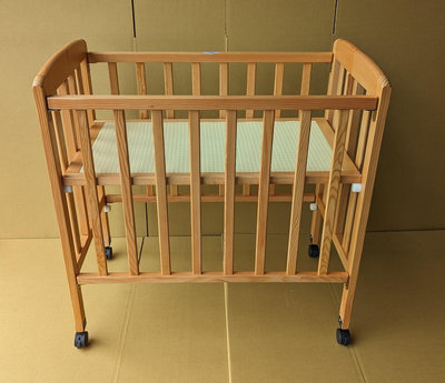 *童車王*全新 台灣製造 花旗松木 小床 兒童 嬰幼兒 小床 遊戲床  折合方便  折合 嬰兒床（有現貨）