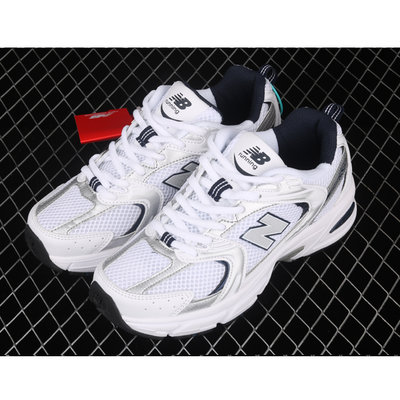 New Balance NB530系列復古休閒慢跑鞋 男女鞋 白色/銀/深藍