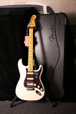 【高雄名人樂器明誠店】2023美廠 Fender Professional 2 經典白 電 吉他