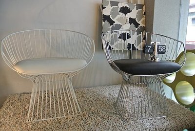 【 一張椅子買一送一 】 White Eames Wire Chair 復刻版 鐵藝工業風 黑白郎君 單椅