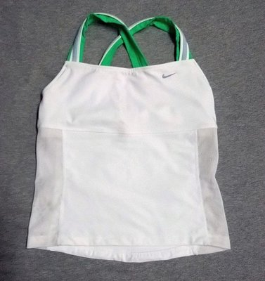 AsukA的窩窩~(衣) Nike慢跑步有氧瑜珈韻律健身挖背綠帶白色運動背心