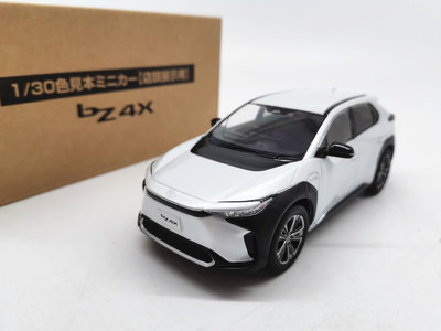 汽車模型 日版右舵 1/30 豐田純電動合金車模型 bZ4X 2022 紙盒包裝