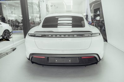 【政銓企業有限公司】保時捷 Porsche TAYCAN 全車系 適用 FD 品牌 碳纖維 卡夢 CARBON 尾翼