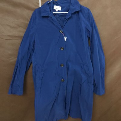 Uniqlo lnes De La FRESSANGE 深藍色風衣外套/尺寸：L/特價：$1290