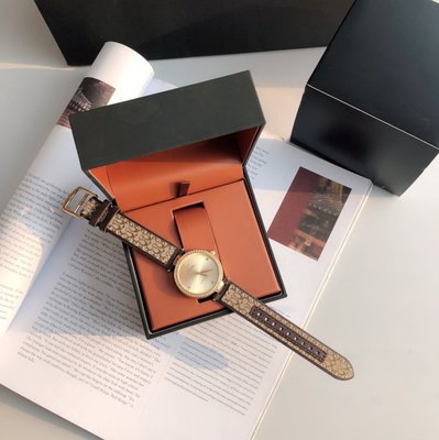品牌特賣店 美國代購 COACH 14503456 水鑽圈 金色錶盤 石英女士手錶 腕錶 美國100%正品代購 附件齊全
