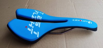 【馬上騎腳踏車】UNION SPORT 鈦弓高級座墊 消光藍 長29 寬14.5