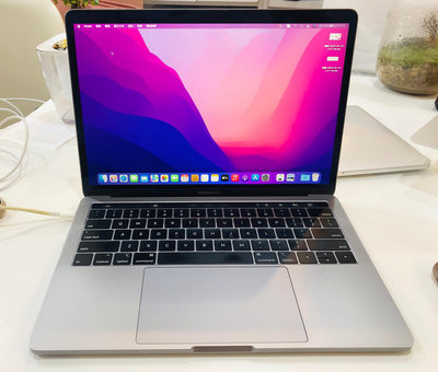 台中 2019年 全新電池 MacBook Pro 13吋 i5 (1.4) 8G 128G 英文鍵盤 太空灰 0次 沒有盒裝