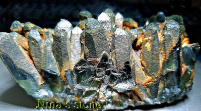 ♥Nina's stone§能量礦物§ 內蒙 *石林式晶簇聳立* 880g 【橫紋 綠水晶】骨幹晶簇 特價8000元