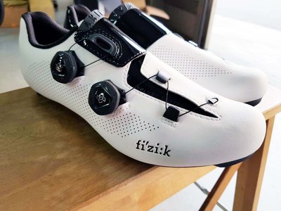 ~騎車趣~ 無息分期 2018 Fizik ARIA R3公路車卡鞋 boa旋鈕 全碳纖維底 後腳跟止滑 鞋跟可換