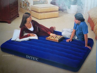玩樂生活 美國 INTEX64758 雙人防水植絨充氣床 居家或飯店加床 露營睡墊 (附修補片送收納袋
