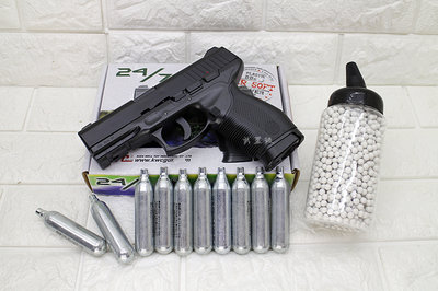 台南 武星級 KWC TAURUS PT24/7 CO2槍 + CO2小鋼瓶 + 奶瓶 ( 巴西金牛座手槍直壓槍BB槍