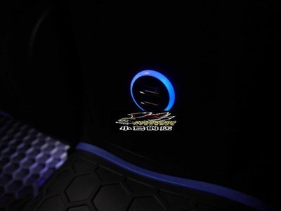 【小鳥的店】雷克薩斯 CT-200 RX ES 各車系適用 雙孔 USB 圓型 原廠部品 藍光